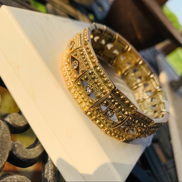 Very delicate cz stretch vintage bracelet. - Picture 2 of 5